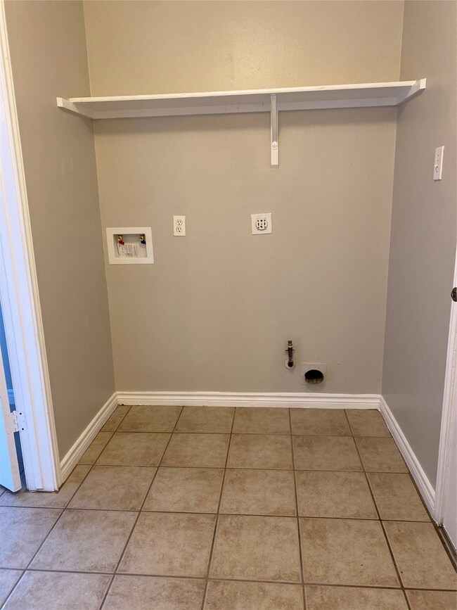 28914 Loddington St, Spring, TX 77386 - photo 4