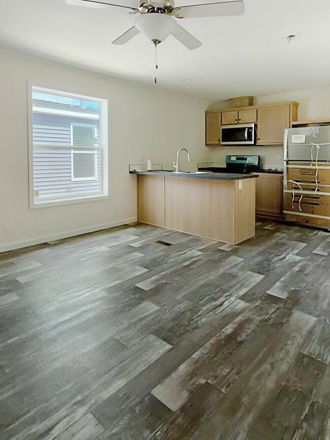 6 New England Ave, Oakland, ME 04967 - photo 4