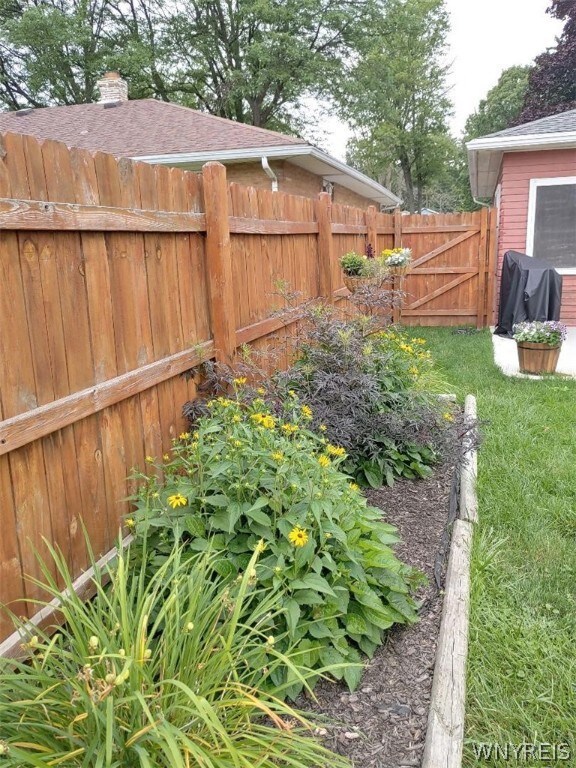 38 Greenwood Cir, North Tonawanda, NY 14120 - photo 5