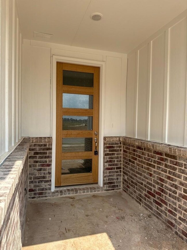 1308 San Marcus Dr, Springtown, TX 76082 - photo 4