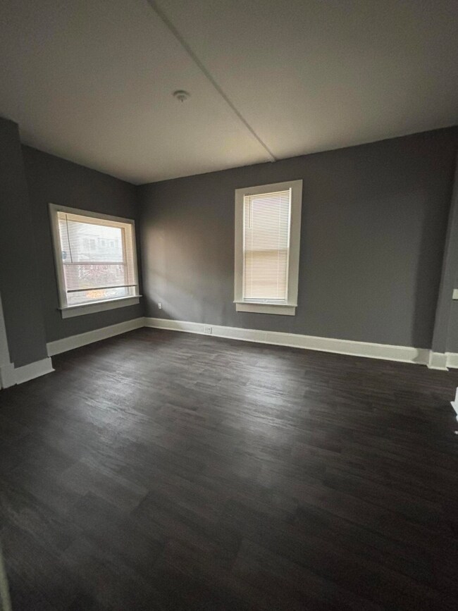 2823 N 28th St, Milwaukee, WI 53210 - photo 7