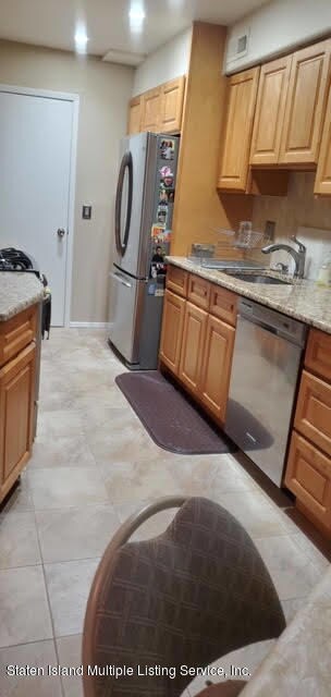 7 Franklin Ln unit E, Staten Island, NY 10306 - photo 3