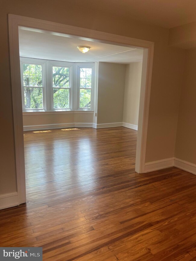 127 E State St, Kennett Square, PA 19348 - photo 3