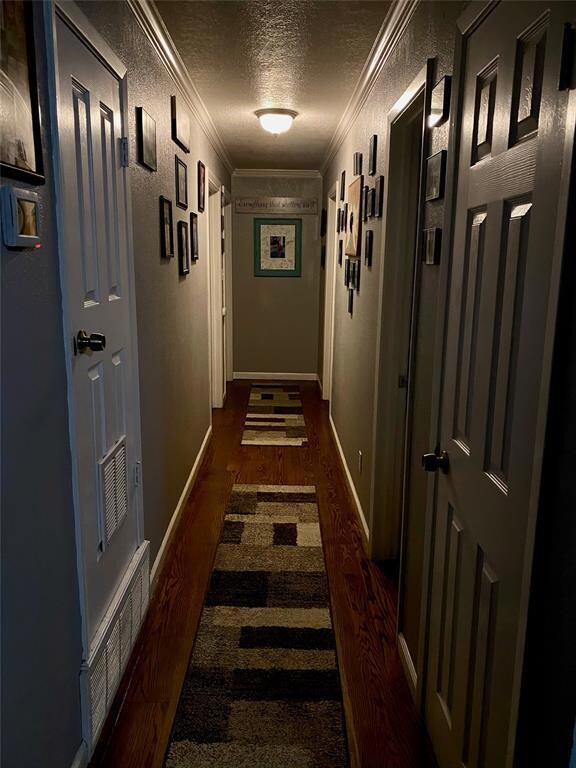 1055 N Main St, Springtown, TX 76082 - photo 6