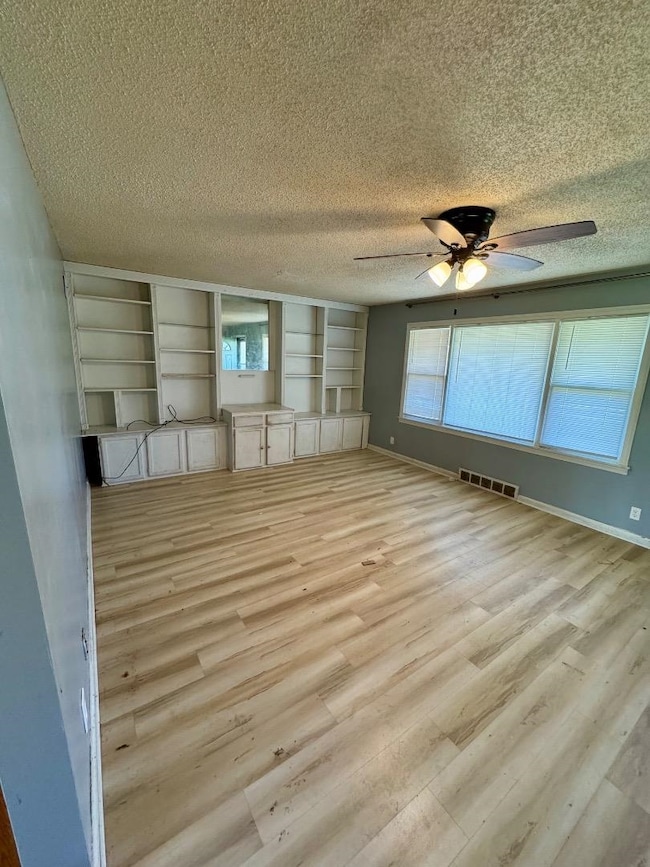 209 SW 7th St, Newton, KS 67114 - photo 7