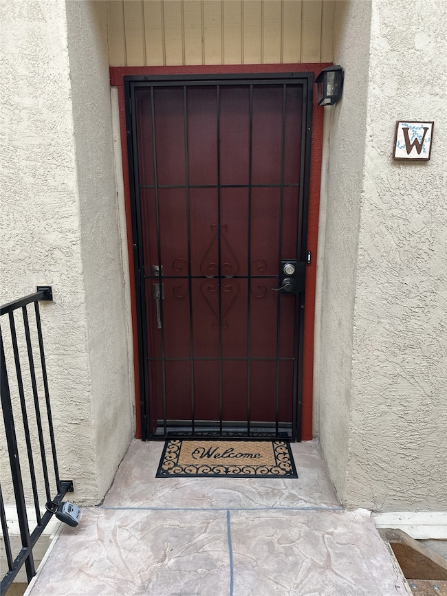 151 Calle Ojo Feliz, Santa Fe, NM 87505 - photo 4