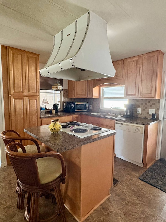 49 Sierra Vista St, Nokomis, FL 34275 - photo 3