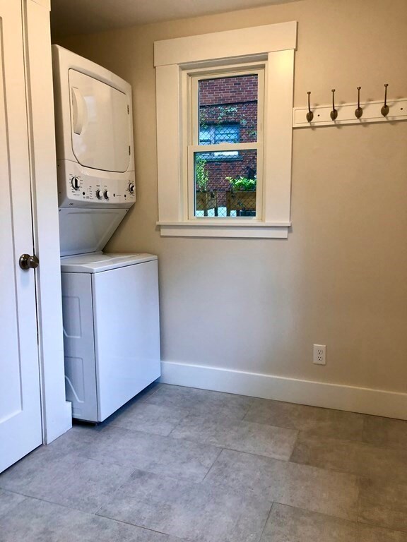 85 Pine St unit 1, Waltham, MA 02453 - photo 4