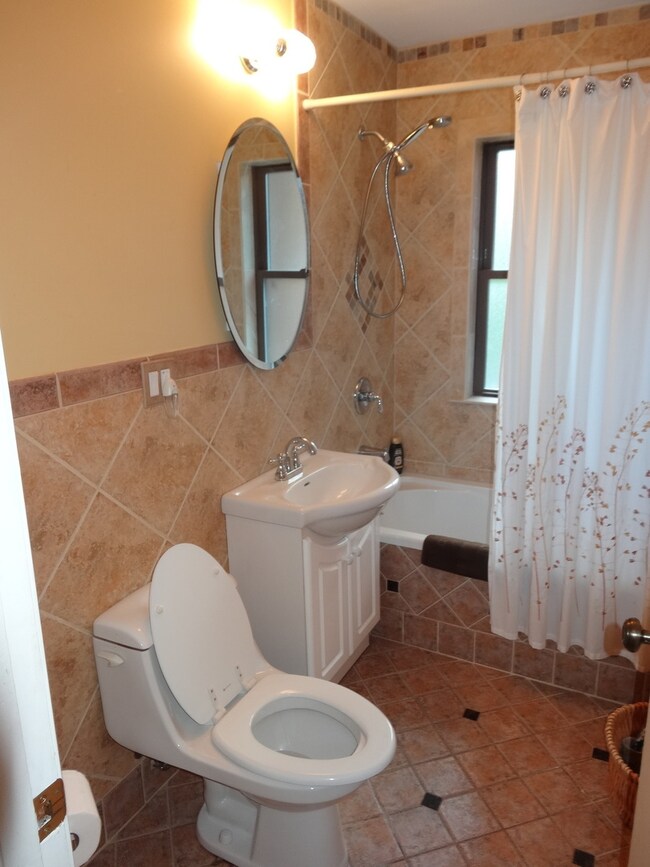 1801 Dexter Ln, Des Plaines, IL 60018 - photo 2