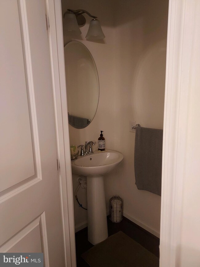 50 Heals Farm Rd, Burlington, NJ 08016 - photo 5