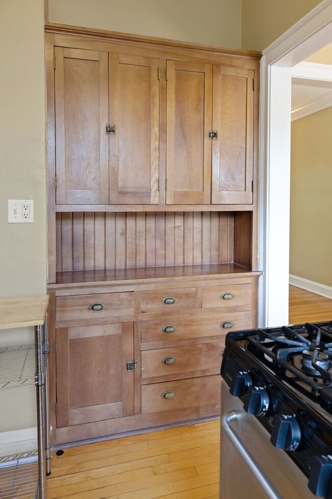 2215 W Ainslie St unit 22152, Chicago, IL 60625 - photo 5