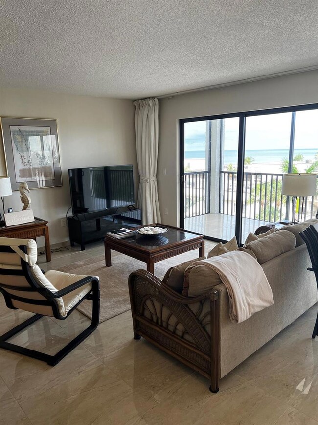 1102 Benjamin Franklin Dr unit 514, Sarasota, FL 34236 - photo 3