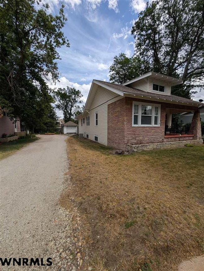 411 S Howard St, Kimball, NE 69145 - photo 2