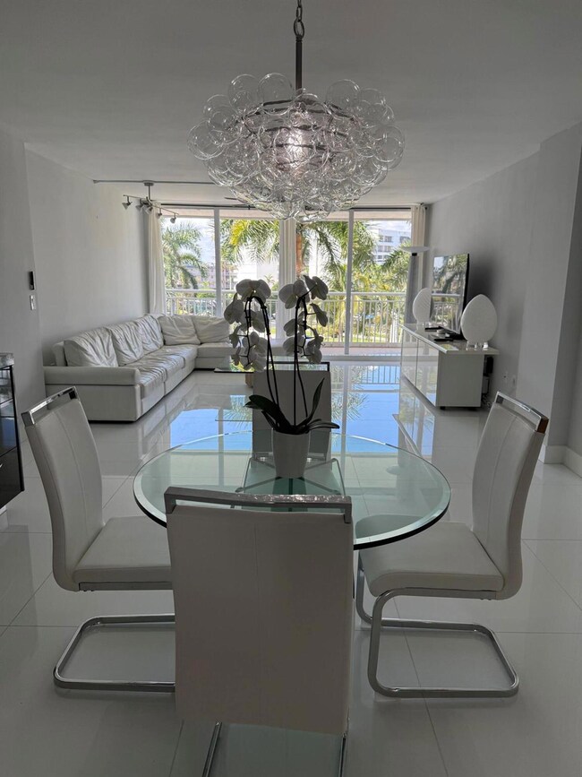 The Barclay unit 418, Palm Beach, FL 33480 - photo 2