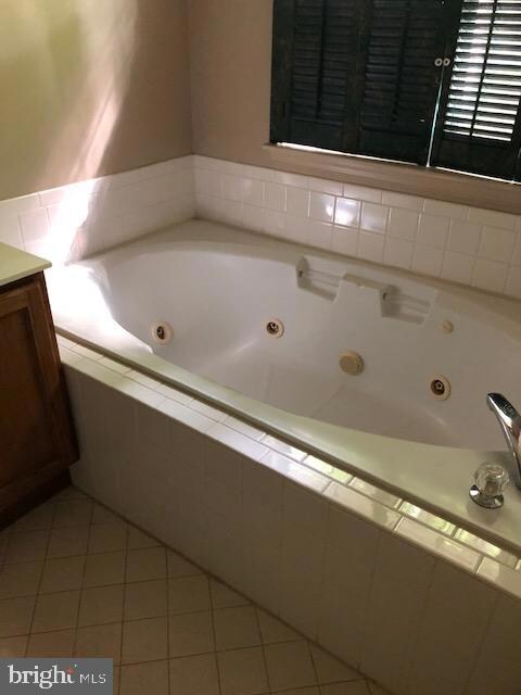 1919 Barrington Ct, Bowie, MD 20721 - photo 4