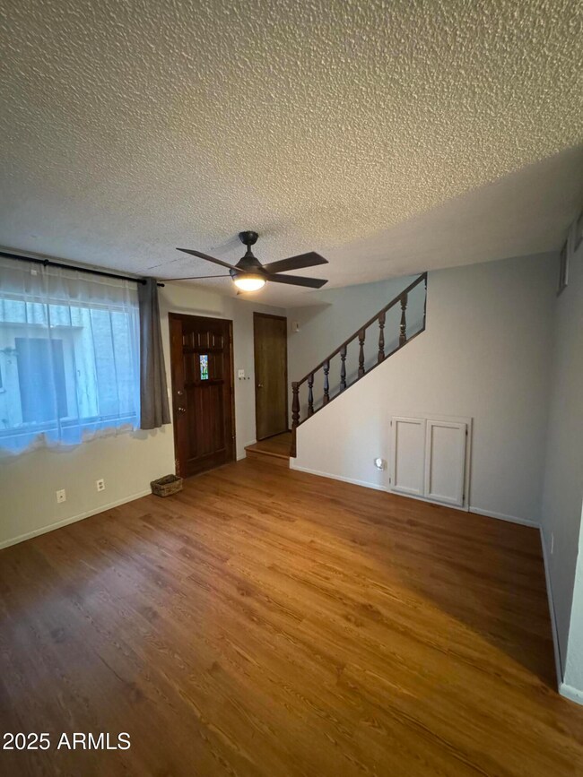 834 E Fountain St unit 4, Mesa, AZ 85203 - photo 2