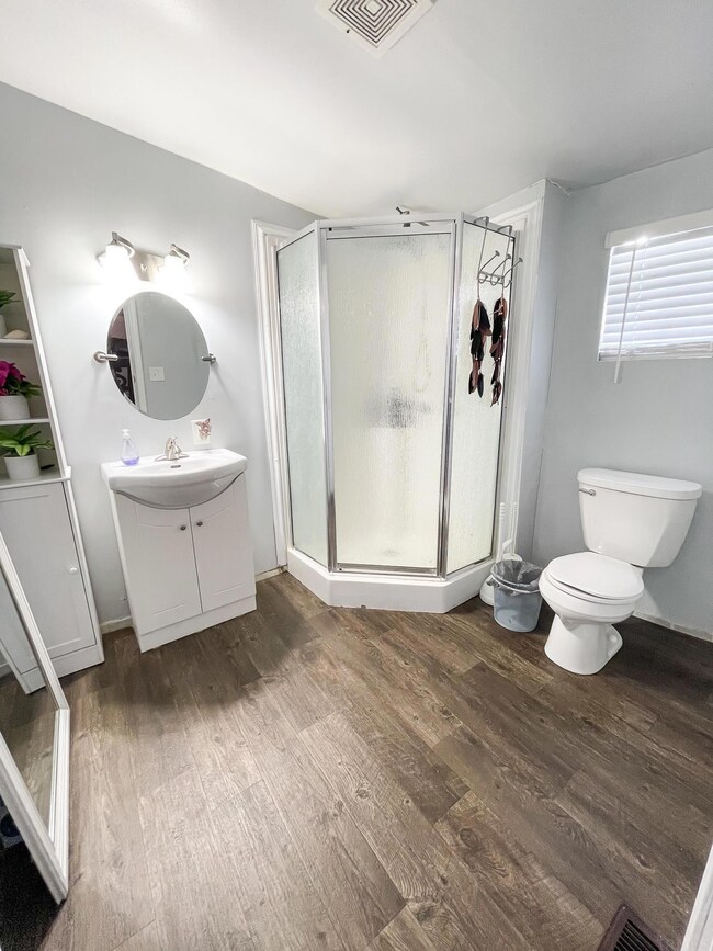 1611 Morehouse Ave, Elkhart, IN 46516 - photo 7