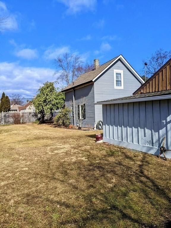 79 Massachusetts Ave, Ludlow, MA 01056 - photo 4