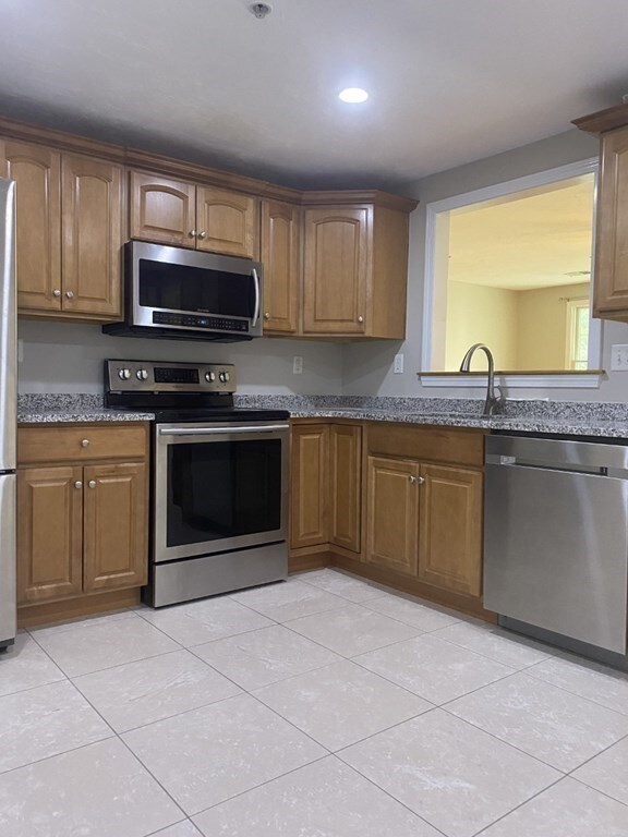 41 Water St unit 2B, East Weymouth, MA 02189 - photo 6