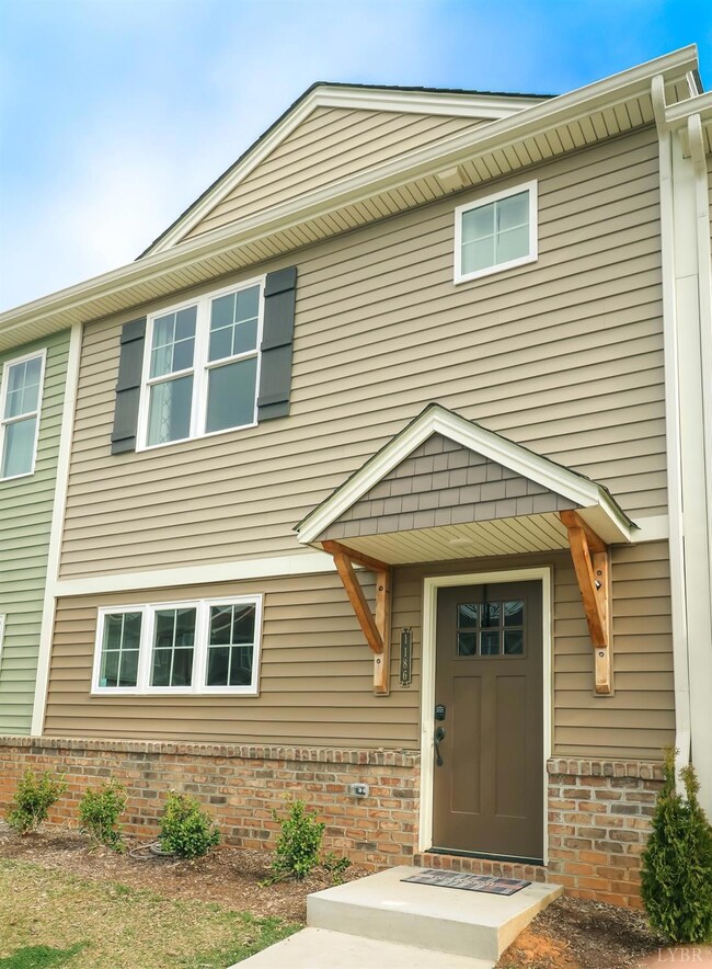 1186 Commonwealth Cir, Forest, VA 24551 - photo 3