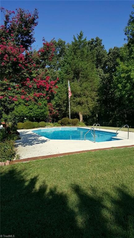 1905 La Vista Dr, High Point, NC 27265 - photo 3