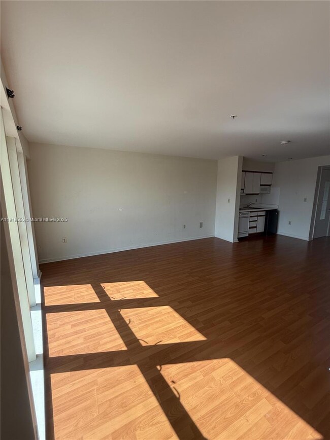 5703 SW 72nd St unit 5777, South Miami, FL 33143 - photo 2