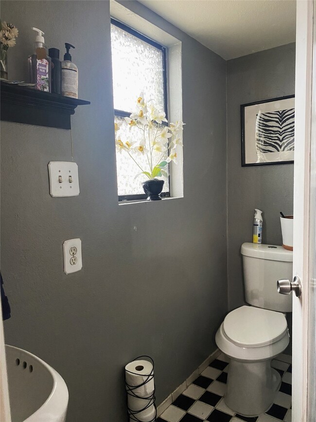 70 Evanston St unit 1, Houston, TX 77015 - photo 7