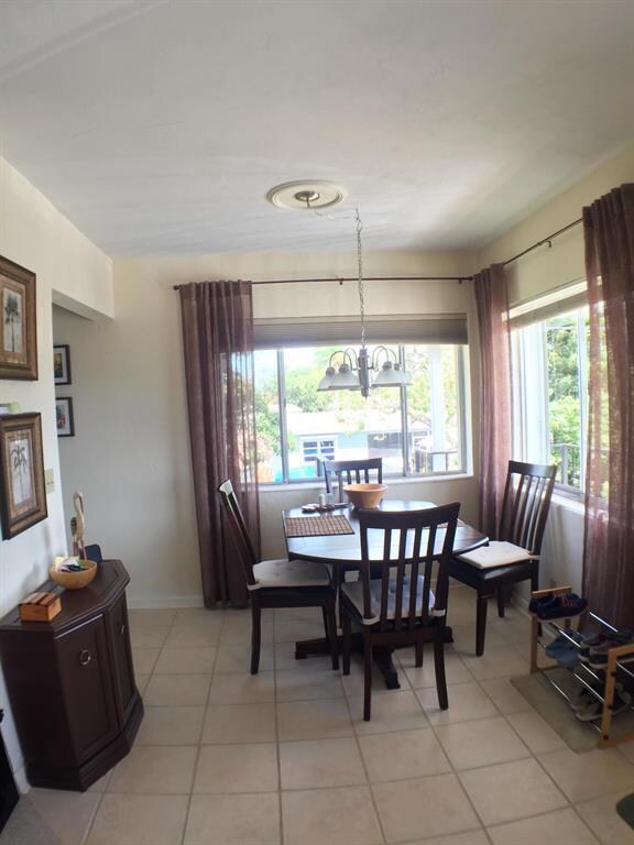 2019 12 27 Breakfast area
