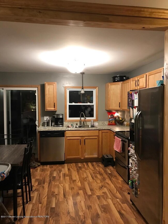 Kitchen b