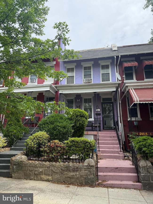 1121 8th St NE, Washington, DC 20002 - photo 4