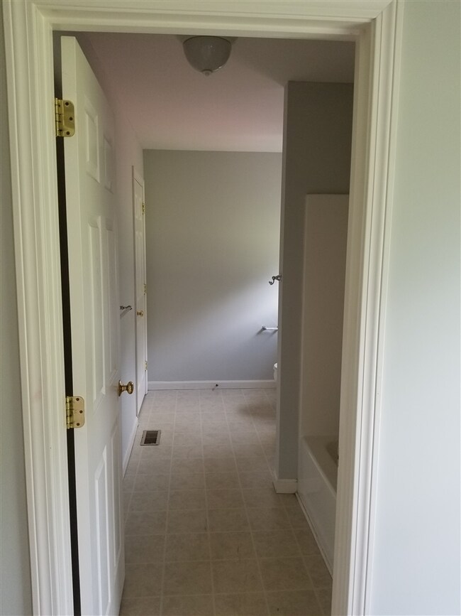 56 Forest Hill Way unit 54, Manchester, NH 03109 - photo 7