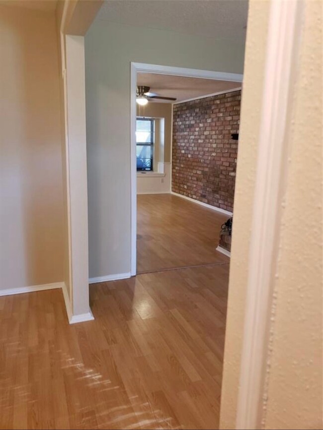 3758 Laura Leigh Dr, Friendswood, TX 77546 - photo 4