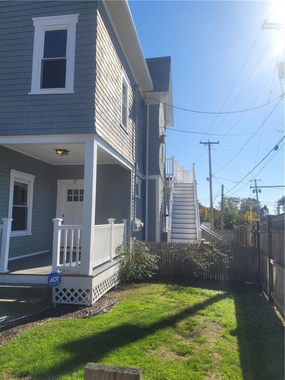 17 Vernon Ave unit 3, Newport, RI 02840 - photo 3