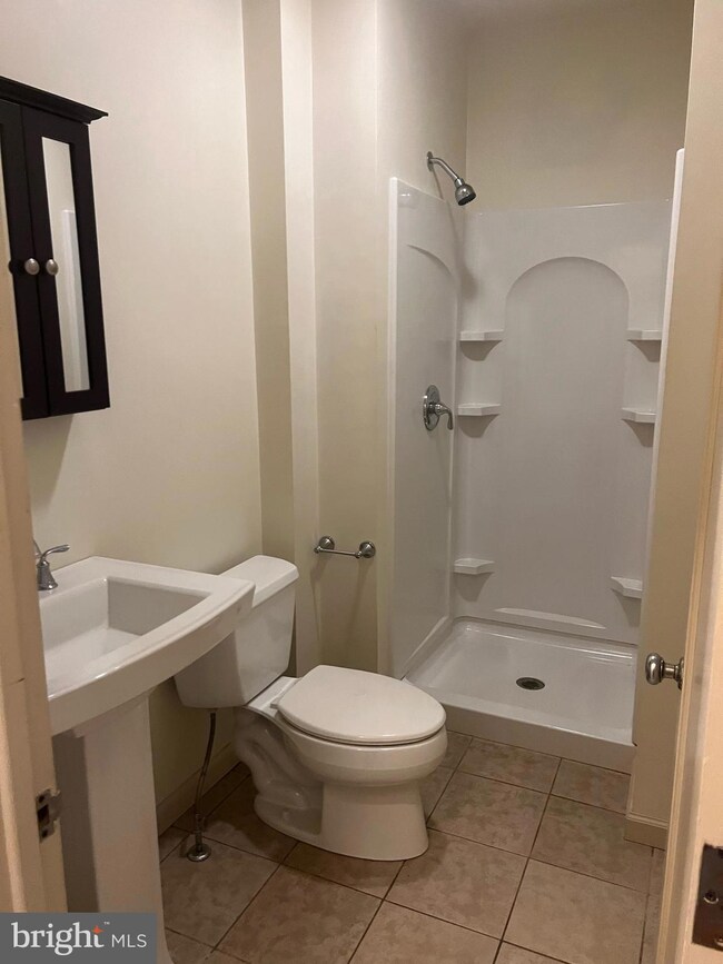 44 N 15th St unit 1A, Allentown, PA 18102 - photo 4