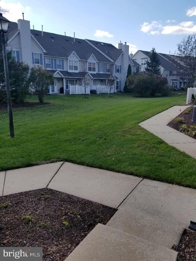 1405 Wharton Rd unit 1405, Mount Laurel, NJ 08054 - photo 5