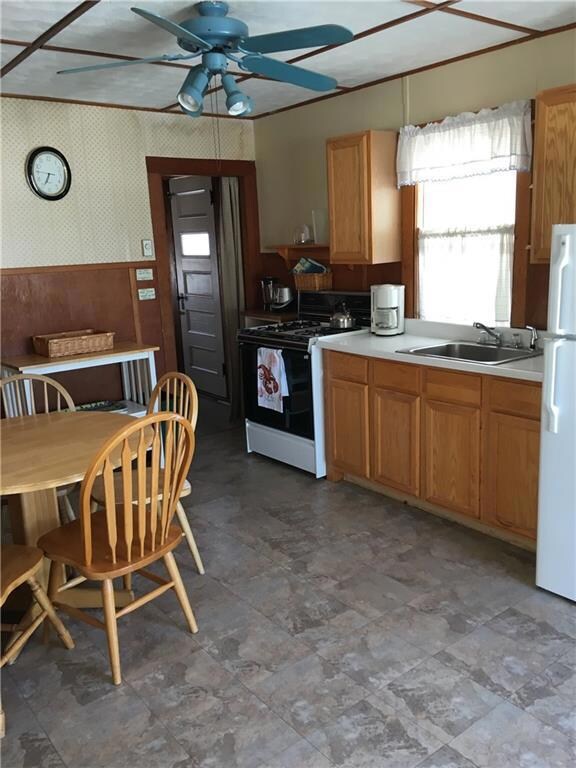 36 Garrison Ave, York, ME 03909 - photo 4