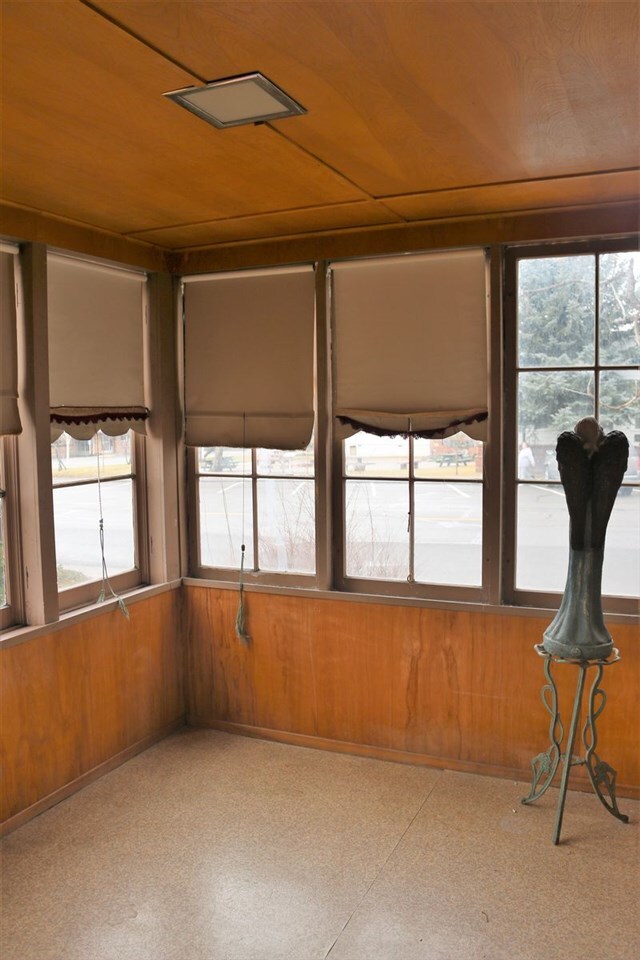 Carousel Image