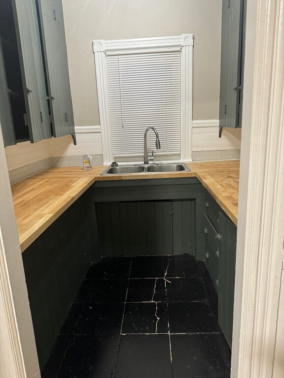 1071 Main St unit 2, Pawtucket, RI 02860 - photo 7