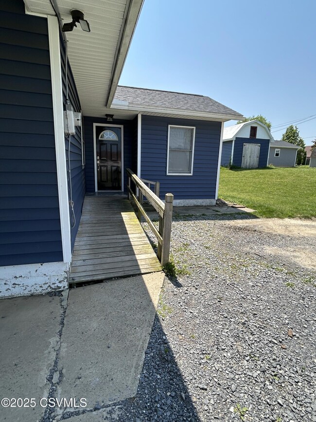 720 N High St, Selinsgrove, PA 17870 - photo 2