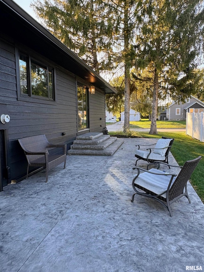 505 E Locust St, Geneseo, IL 61254 - photo 7