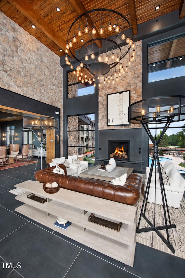 Clubhouse-Interior-02B