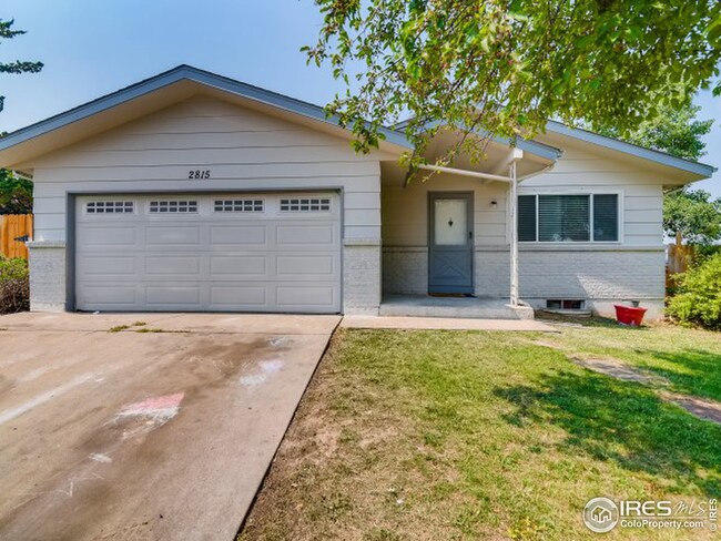 Attached 2 car garage!