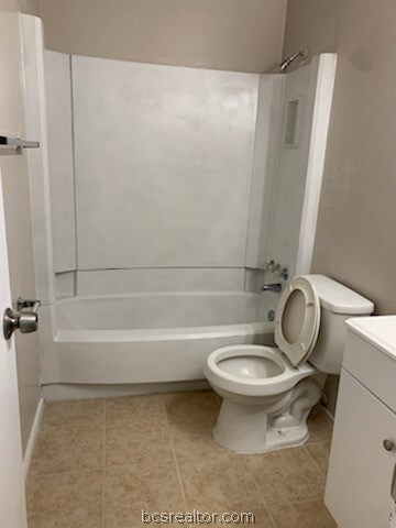 Pictures of similar unit