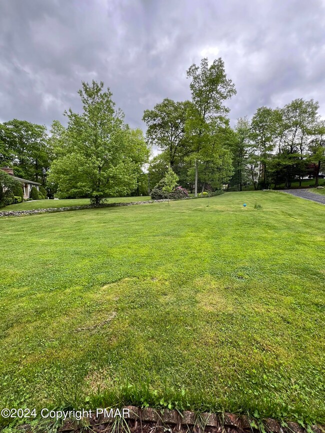 159 Skyview Cir, Sciota, PA 18354 - photo 5