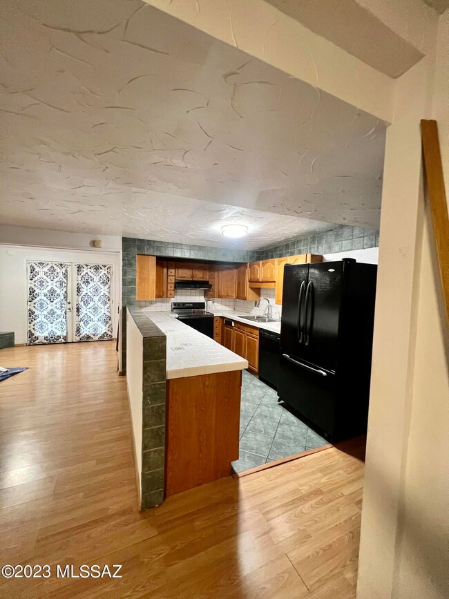 7957 E Nicaragua Dr, Tucson, AZ 85730 - photo 5