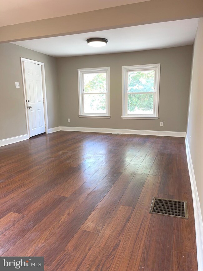 8 W Taunton Rd, Berlin, NJ 08009 - photo 6