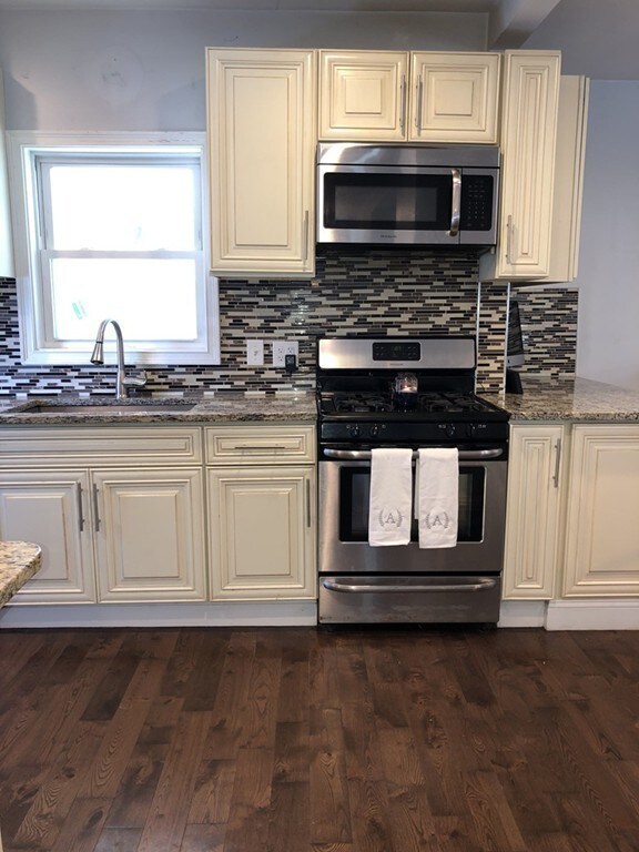 4 Sagamore Ave, Winthrop, MA 02152 - photo 6