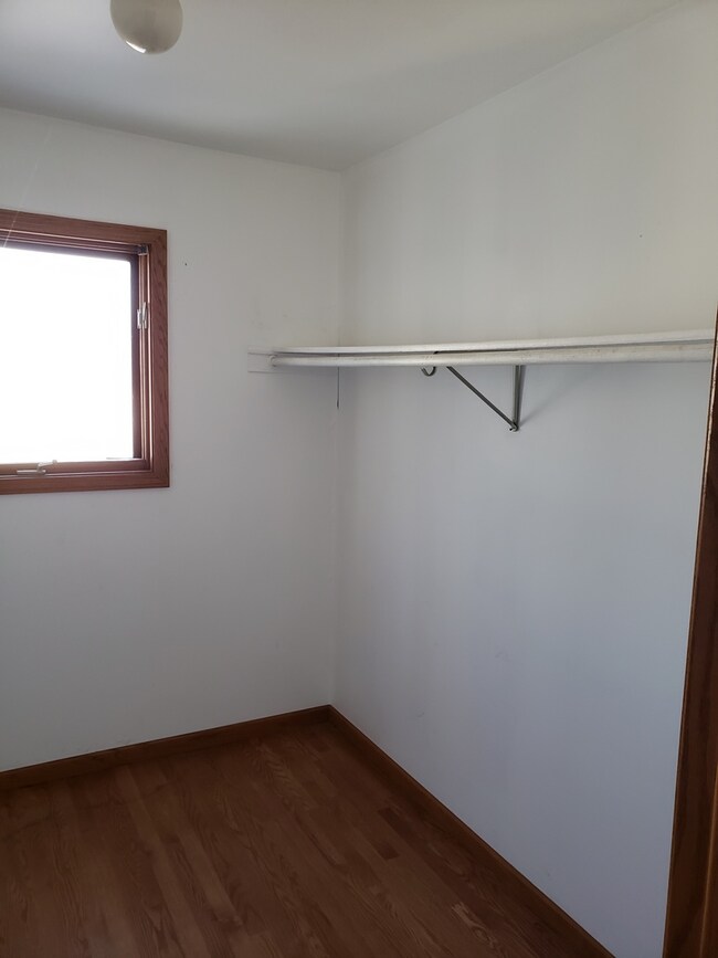 3615 Roberts Ct unit 8, Hazel Crest, IL 60429 - photo 2