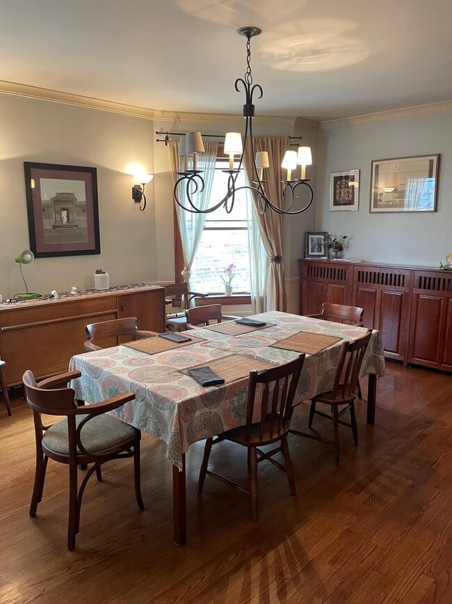 6429 N Fairfield Ave unit 2, Chicago, IL 60645 - photo 4