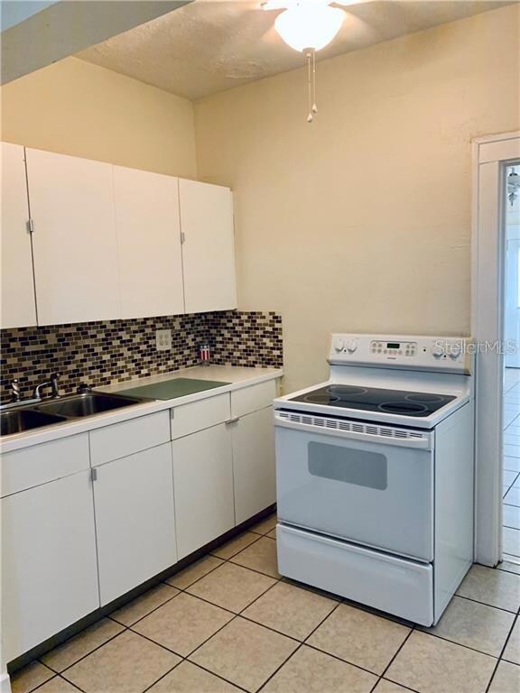 833 11th St N, Saint Petersburg, FL 33705 - photo 5